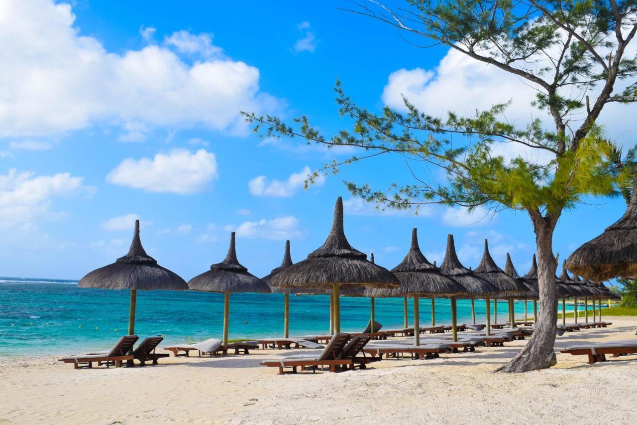 Crystals Beach Resort Belle Mare, A Member Of Radisson Individuals Palmar Εξωτερικό φωτογραφία