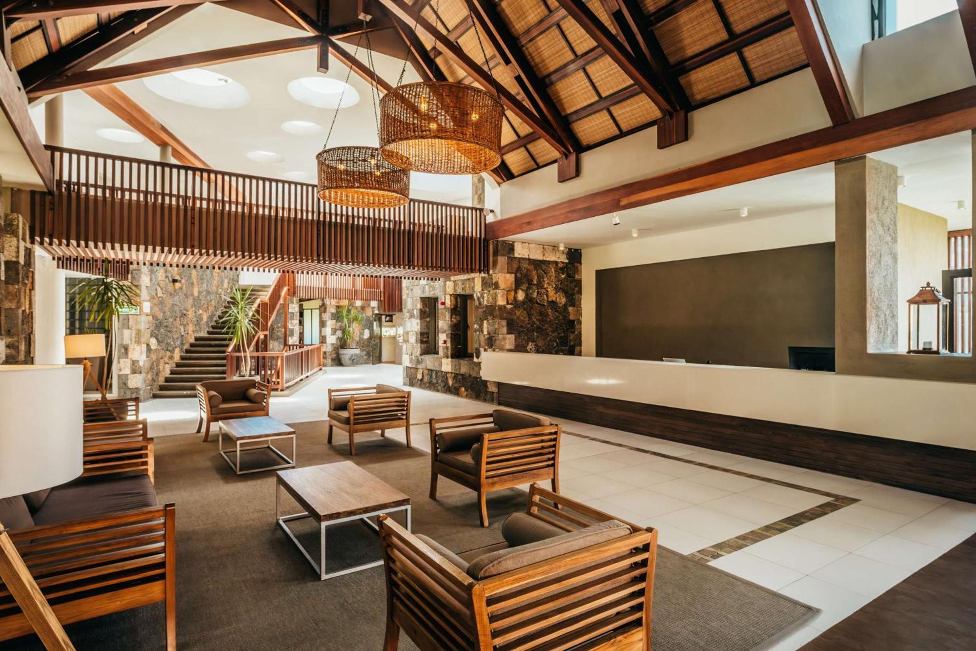 Crystals Beach Resort Belle Mare, A Member Of Radisson Individuals Palmar Εξωτερικό φωτογραφία