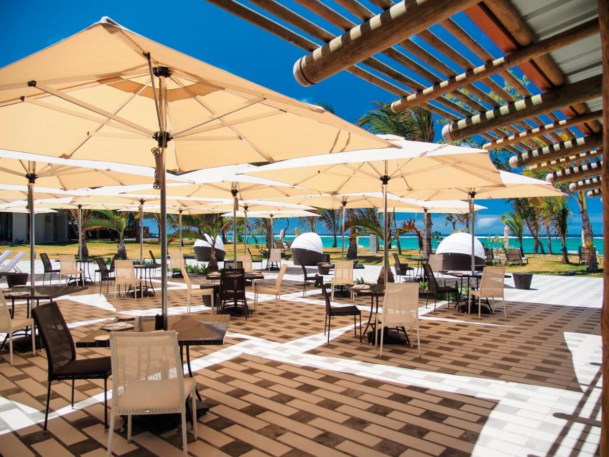 Crystals Beach Resort Belle Mare, A Member Of Radisson Individuals Palmar Εξωτερικό φωτογραφία